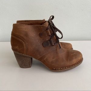 Clarks Clareta Lyon Lace Up Brown Ankle Boots
